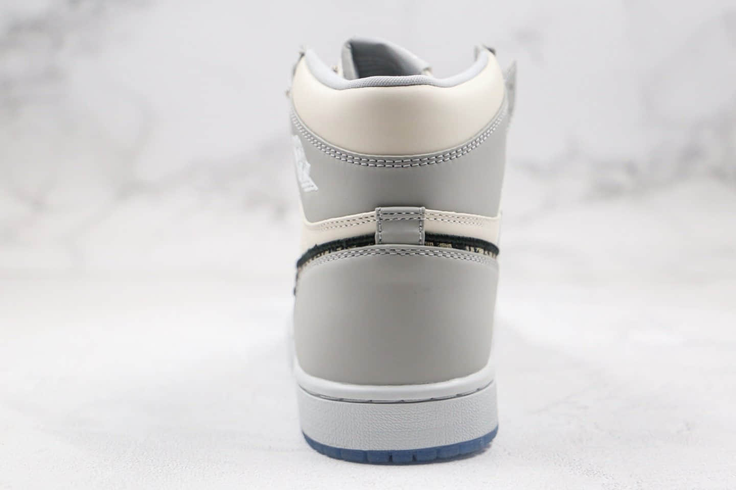 乔丹Air Jordan Brand 1 High OG Grey x Dior纯原版本迪奥联名款高帮AJ1白灰色原装吸磁原盒原楦头纸板打造区别市面低端版本 货号:CN8607-002