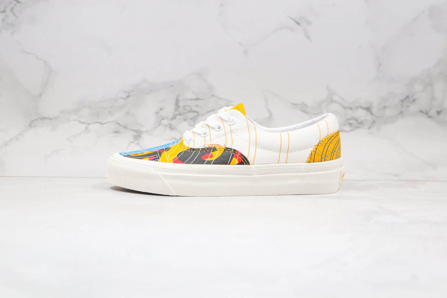 万斯Vans Authentic公司级版本安纳海姆彩色印花刺绣涂鸦炫彩米黄色低帮帆布鞋原厂硫化大底 货号:VNOA2RR1VY9