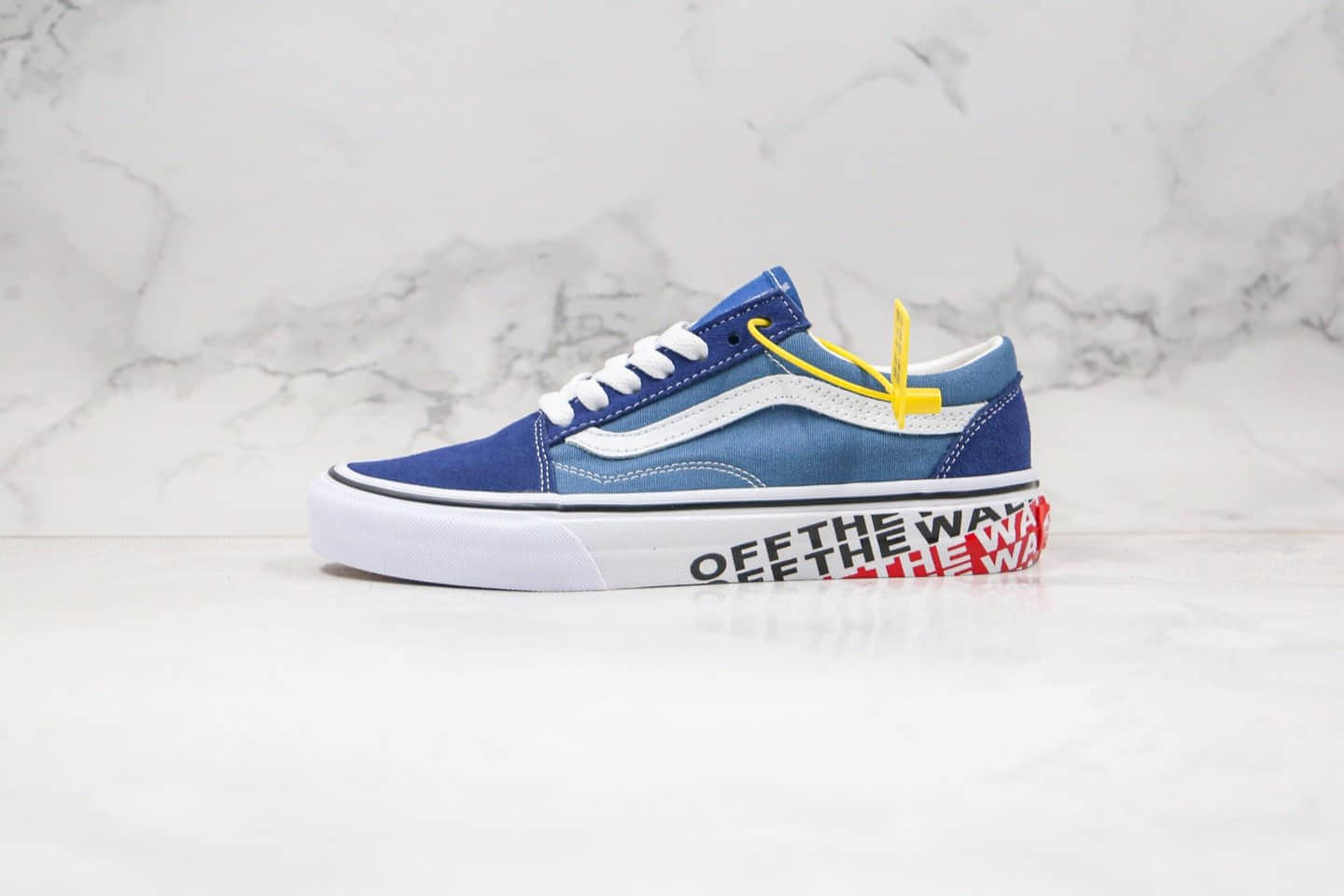 万斯Vans Old Skool Off The Wall公司级版本低帮字母涂鸦越墙标语海军蓝白色硫化帆布鞋原盒原标 货号：VN0A38G1VRI