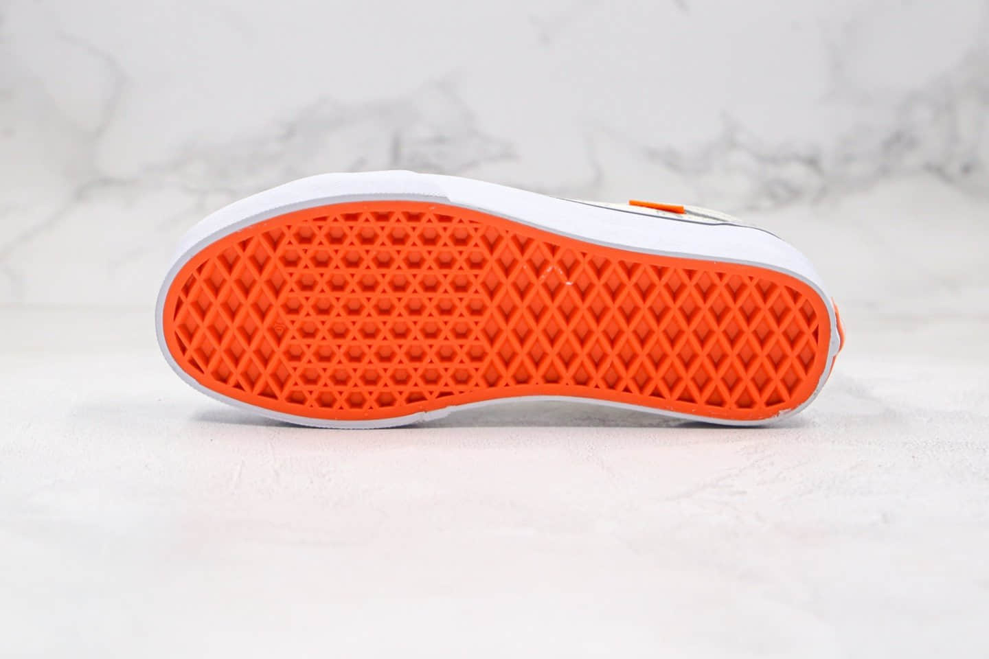 万斯No-Comply x Daniel Johnston x Vans2020公司级版本三方联名款插画乳白灰色简笔卡通涂鸦化低帮帆布鞋原厂硫化大底