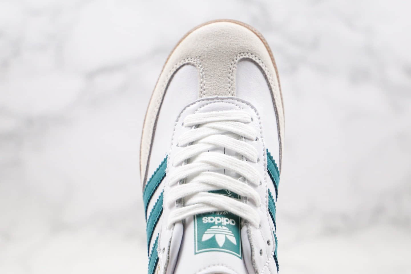 阿迪达斯Adidas Samba OG纯原版本三叶草桑巴板鞋白绿色原楦头纸板打造原盒原标 货号：B75680