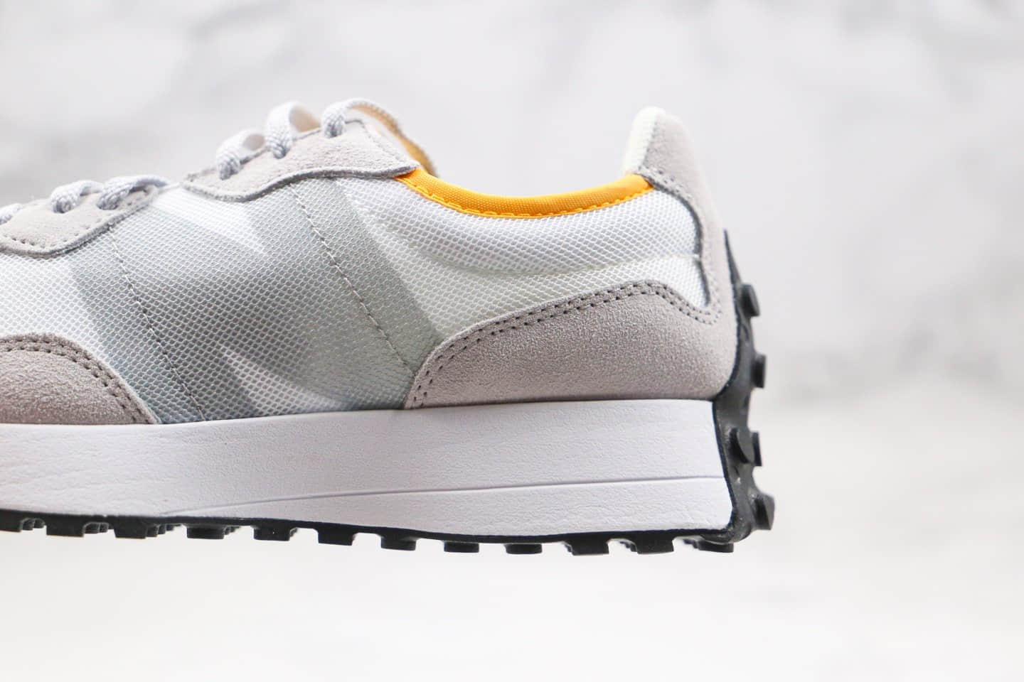 新百伦New Balance 327纯原版本复古慢跑鞋NB327白灰色原楦头纸板打造正确鞋面卡色 货号：WS327LAA