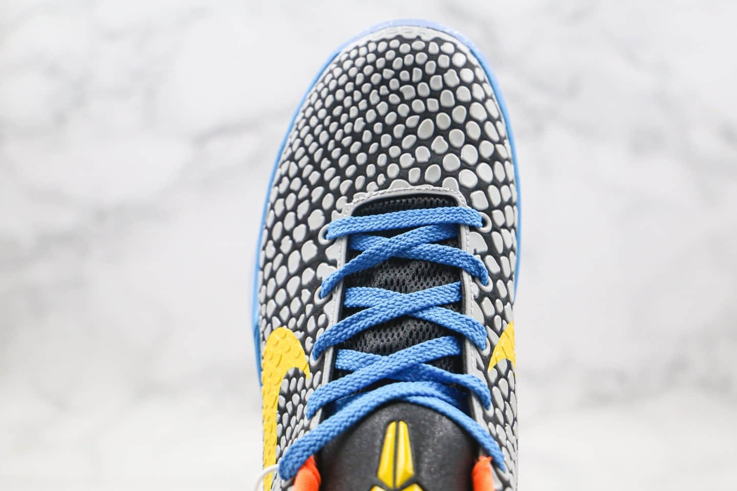 耐克Nike Kobe 6 Helicopter公司级版本科比6代鱼鳞纹蓝黄色中底真碳板 货号：429659-005