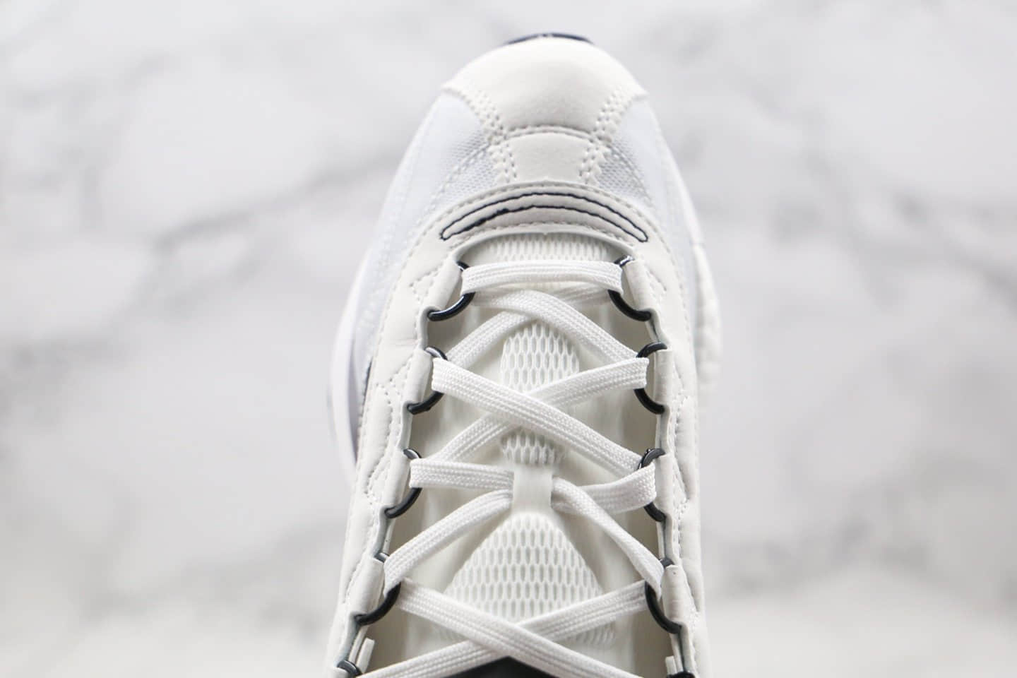 阿迪达斯Adidas SL 7600 3M反光配色王嘉尔同款纯原版本复古爆米花跑鞋白黑色原盒原标 货号：FV9796