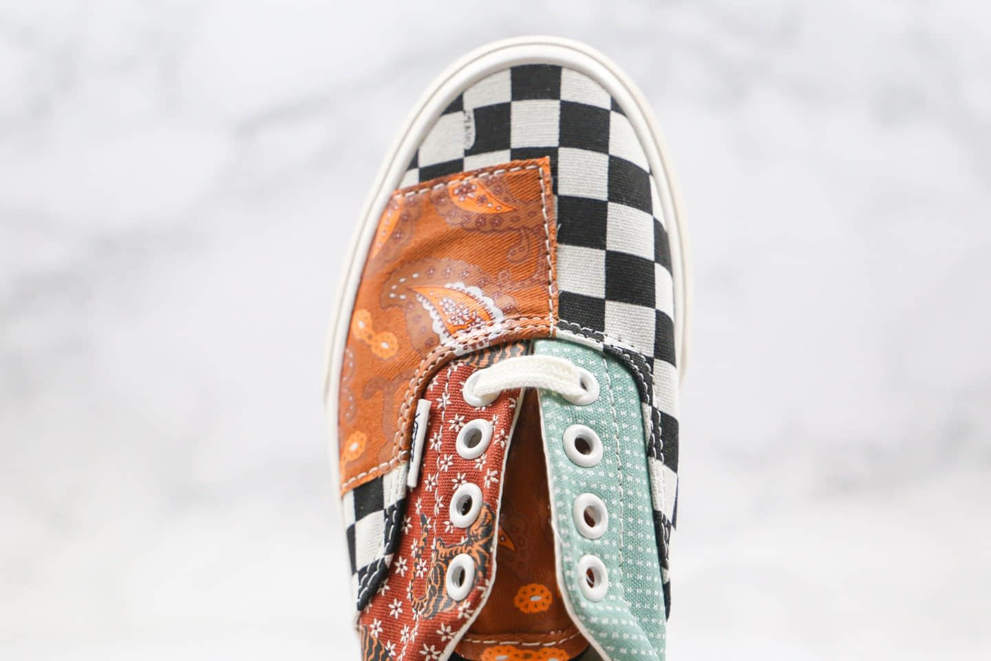 万斯VANS Era公司级版本低帮硫化板鞋腰果花配色花卉图案拼接不对称系列原楦头纸板打造 货号:VN0A4U391IO