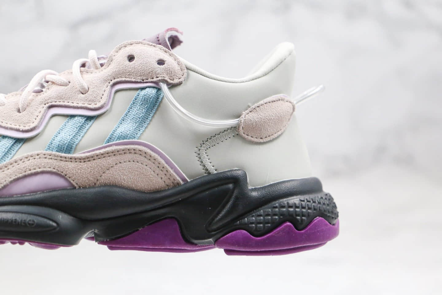 阿迪达斯Adidas Ozweego纯原版本三叶草水管老爹鞋灰紫色原楦头纸板打造 货号：EF4050