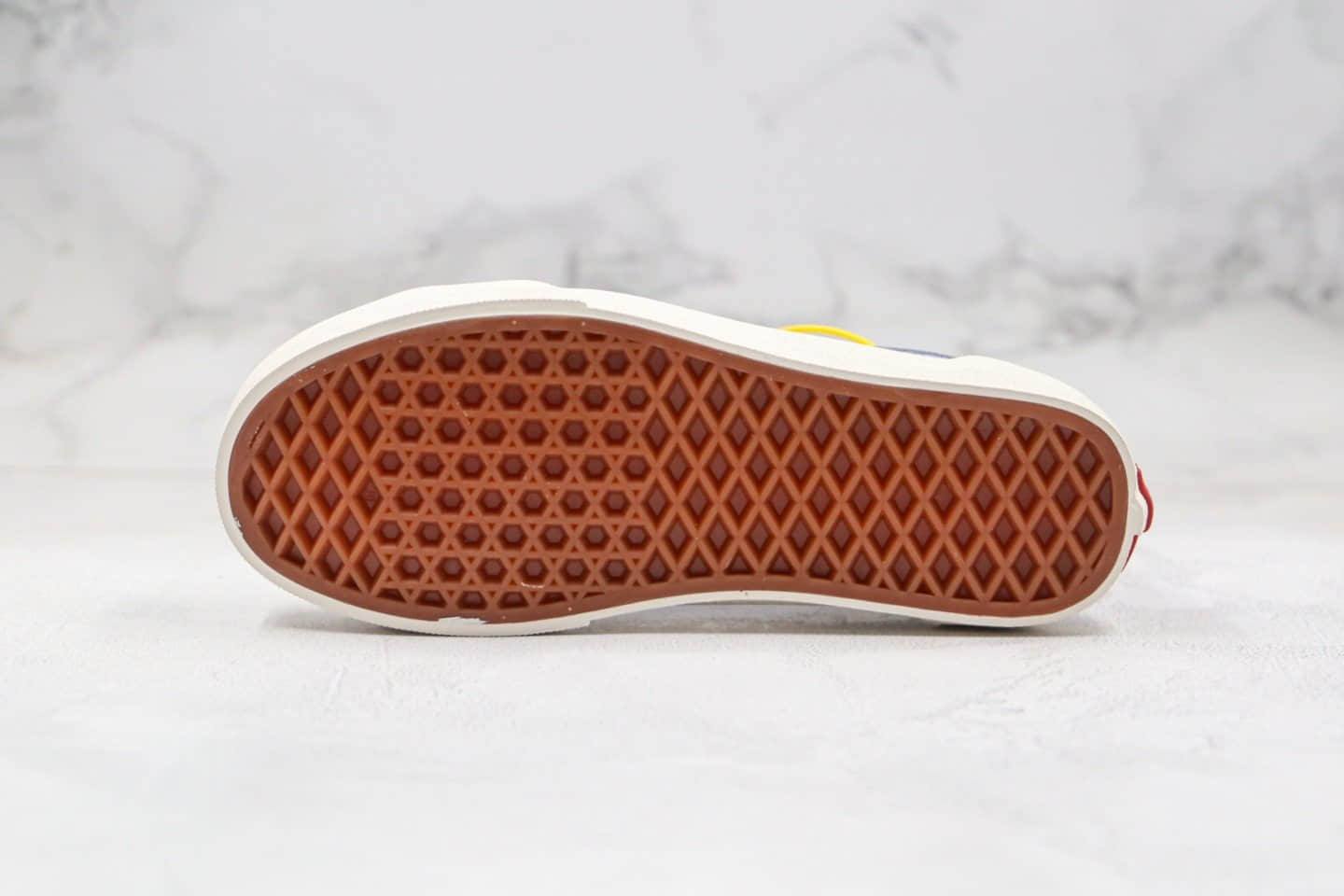 万斯Vans Style 36 Decon SF公司级版本低帮半月包头杀人鲸香芋紫色原厂硫化大底 货号：VN0A3MVLXLM