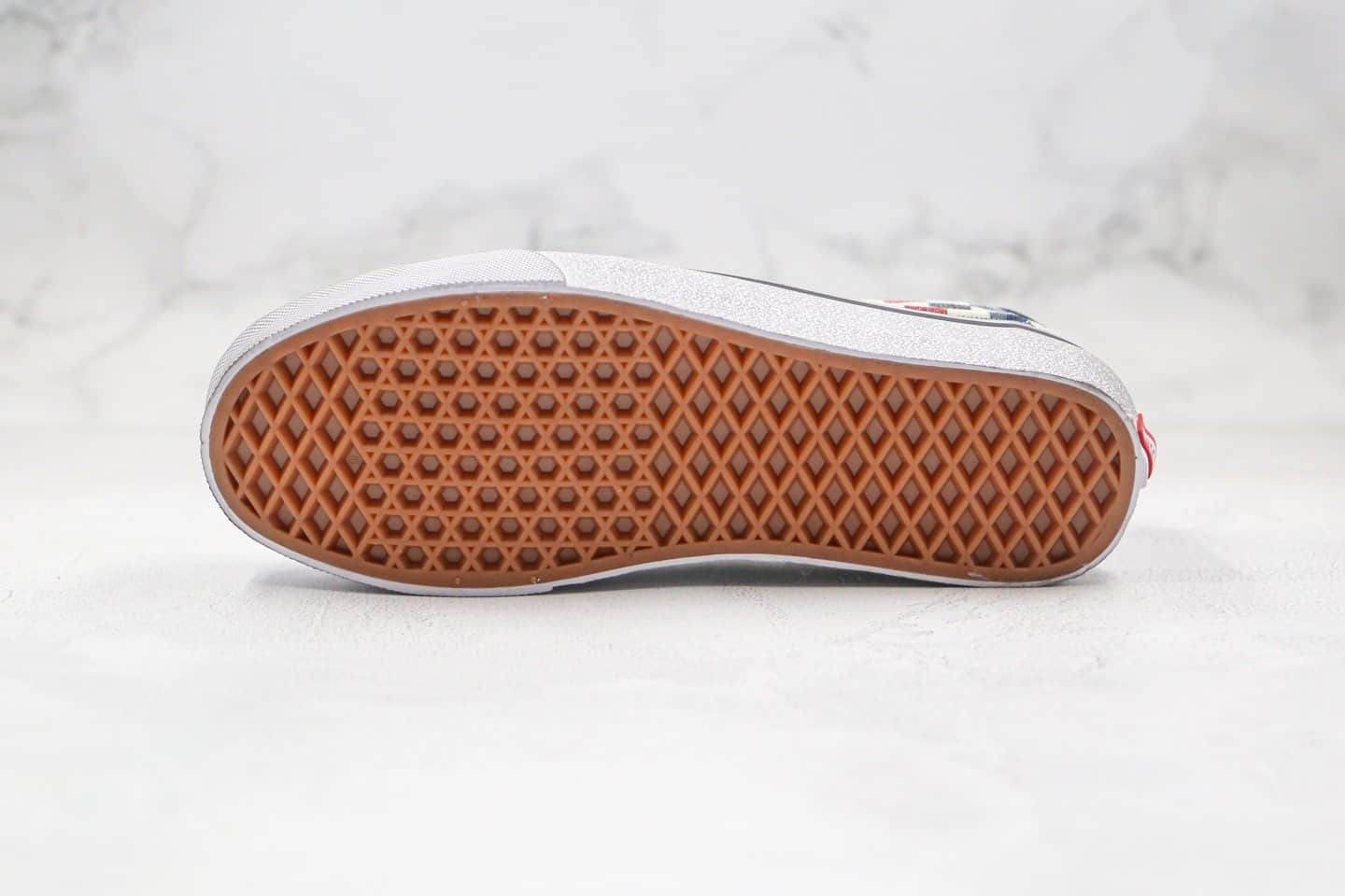 万斯Vans Sport公司级版本余文乐大V水洗做旧低帮棋盘格子硫化板鞋蓝彩色原楦头纸板打造 货号：VN0A4BU6WO2