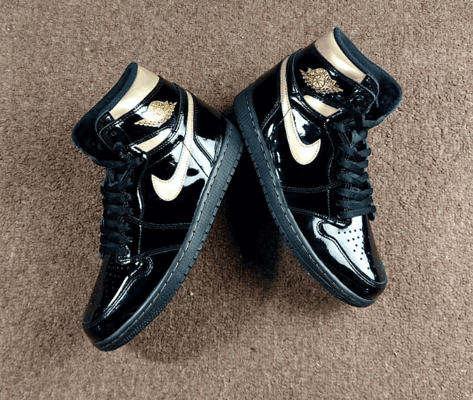 AJ1黑金漆皮释出最新实物图！有够奢华！ 货号：555088-032