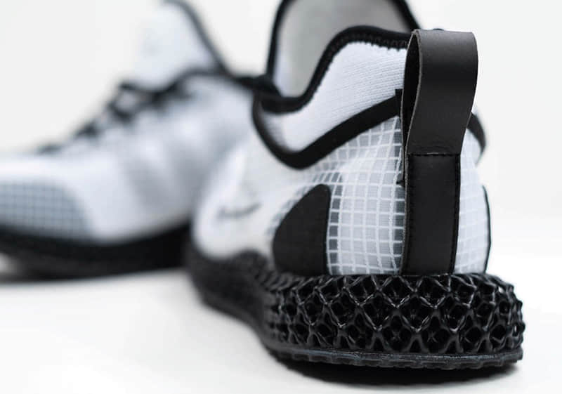 科幻跑鞋!adidas全新鞋型Y-3 Runner 4D IO首度曝光!