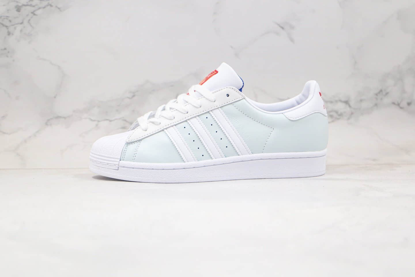 阿迪达斯Adidas Originals Superstar纯原版本50周年限定款三叶草贝壳头浅蓝色板鞋原盒原标 货号:FY5252