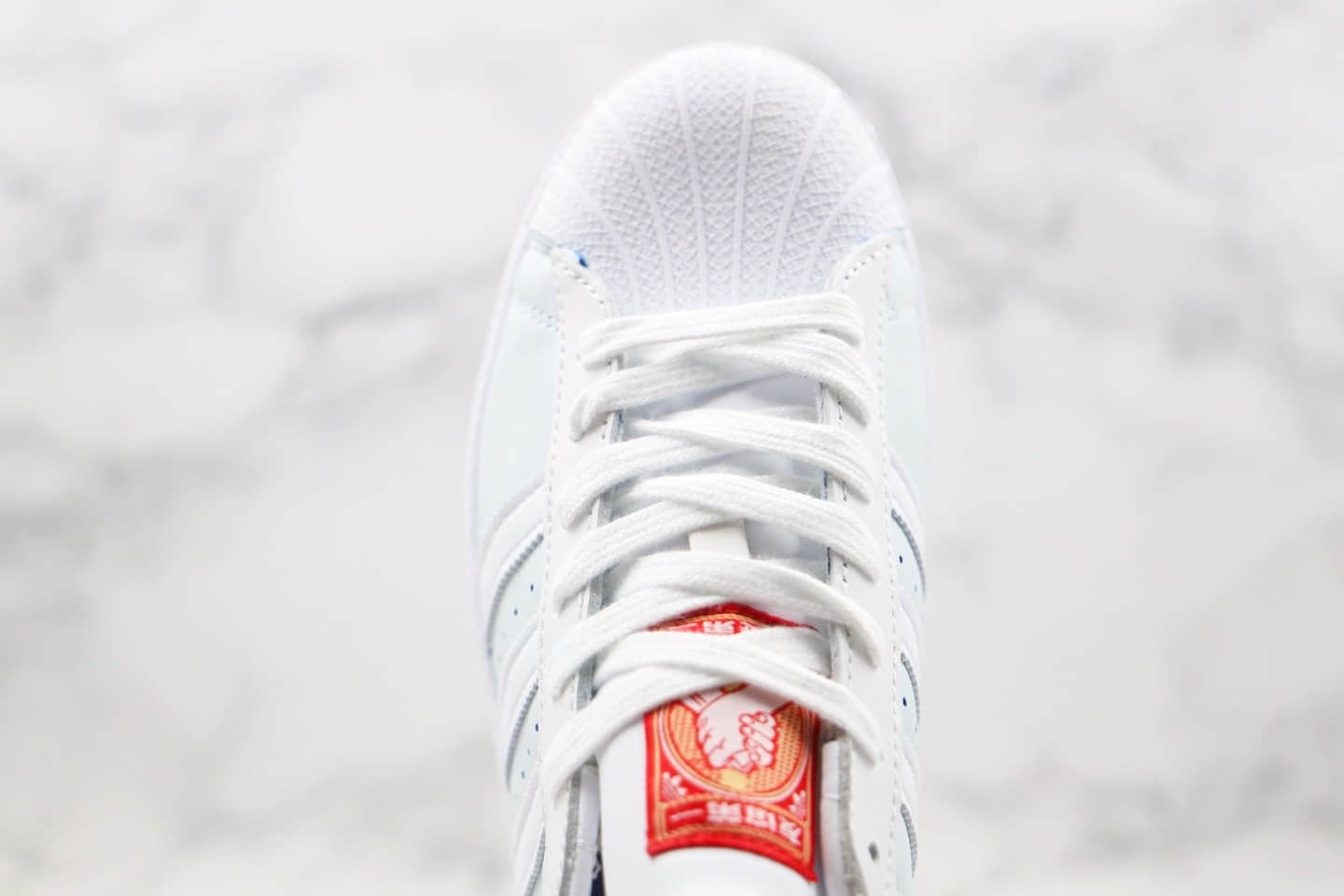 阿迪达斯Adidas Originals Superstar纯原版本50周年限定款三叶草贝壳头浅蓝色板鞋原盒原标 货号:FY5252