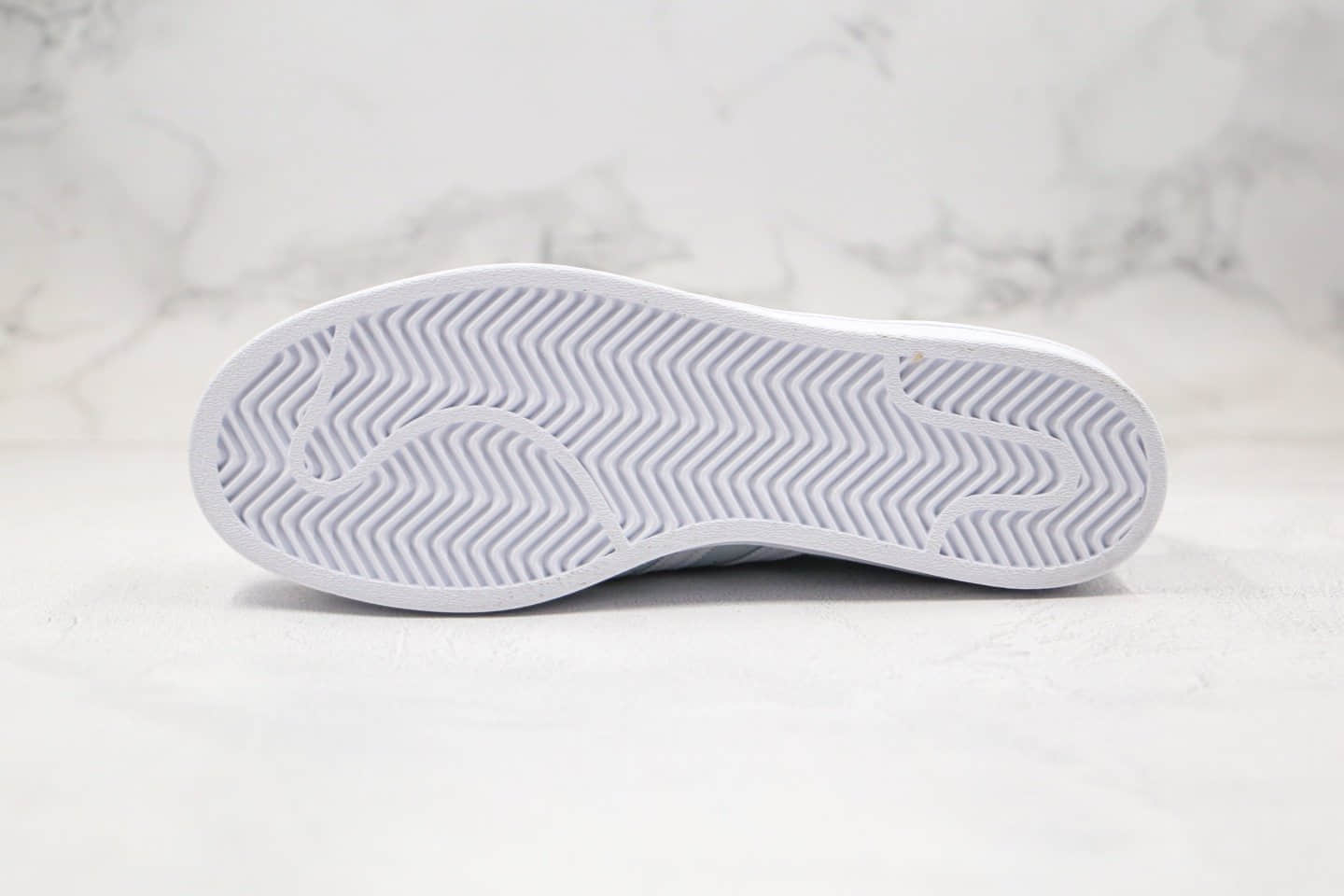 阿迪达斯Adidas Originals Superstar纯原版本50周年限定款三叶草贝壳头浅蓝色板鞋原盒原标 货号:FY5252