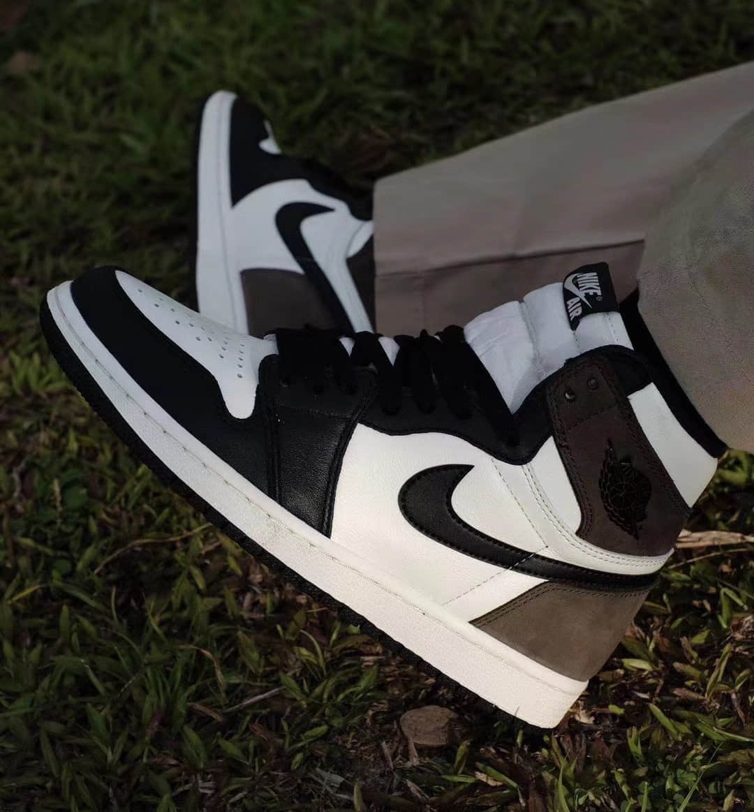 小倒钩AJ1发售日期提前！10月31日发售！ 货号：555088-105