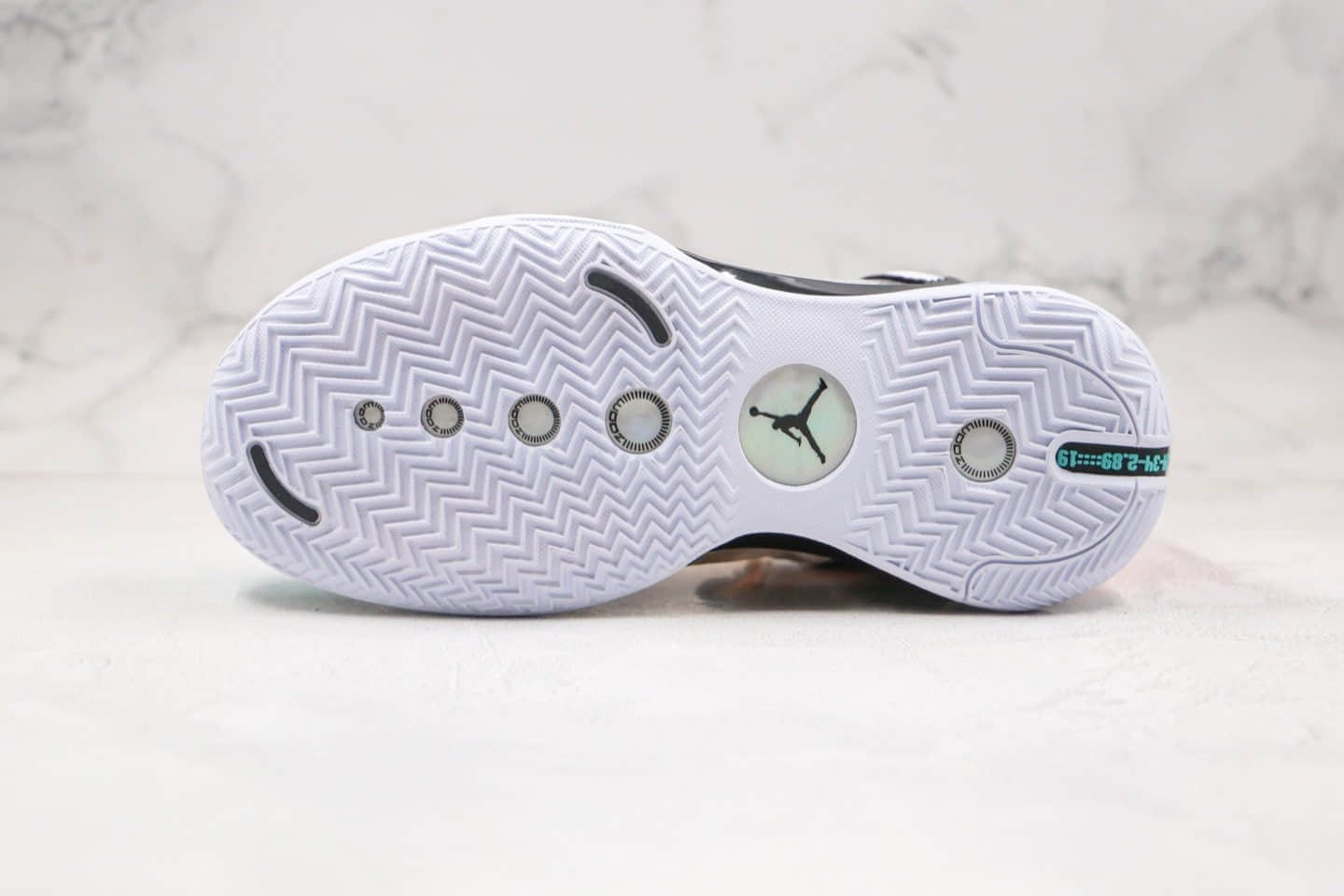 乔丹Air Jordan XXXIV Low纯原版本糖果色AJ34粉蓝橙色篮球鞋内置气垫支持实战 货号:CZ7748-100