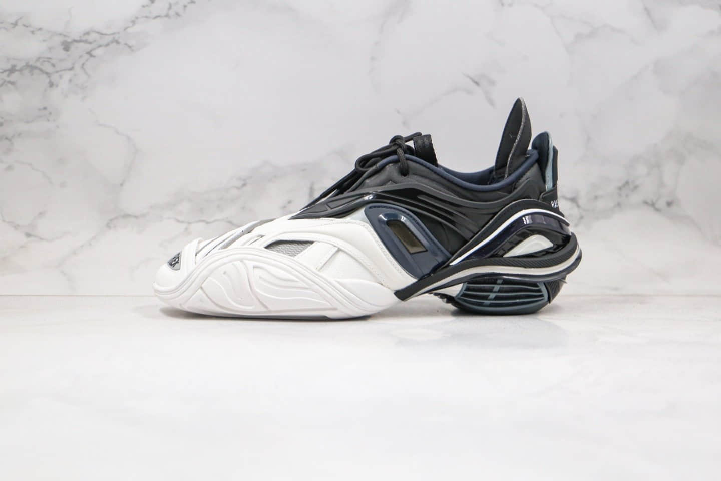 巴黎世家Balenciaga tyrex Sneaker Bicol Or Rubber Mesh Not Wash Black纯原版本复古老爹鞋五代白黑灰色原档案数据开发