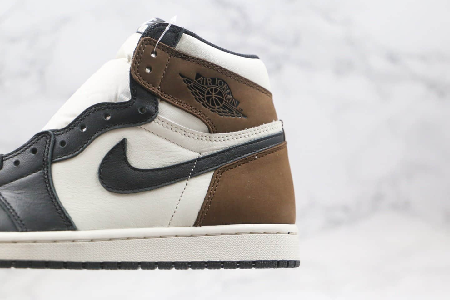 乔丹Air Jordan 1 High OG Dark Mocha纯原版本高帮AJ1小倒钩黑棕色原档案数据开发正确后跟定型 货号:555088-105