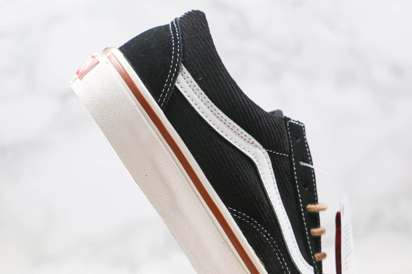 万斯Vans Old Skool 36公司级版本低帮灯芯绒安纳海姆圆带滑板鞋原厂硫化大底内置钢印 货号：VN0A38G2UPG