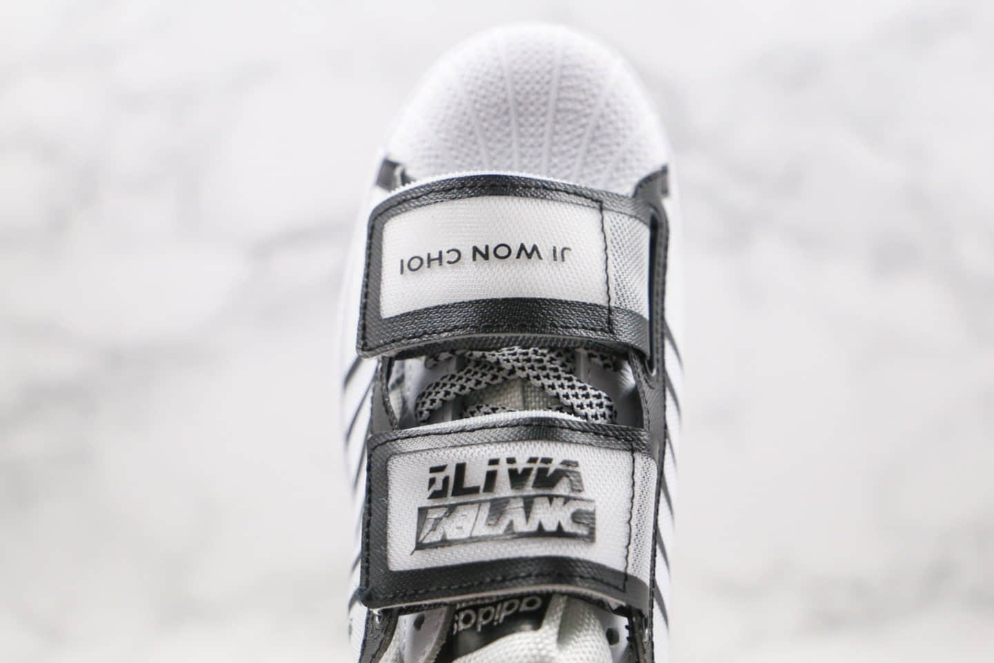 阿迪达斯adidas Superstar x Ji Won Choi x Olivia Oblanc纯原版本三方联名款贝壳头魔术贴绑带黑框透明网面板鞋原楦头纸板打造 货号：FW6635
