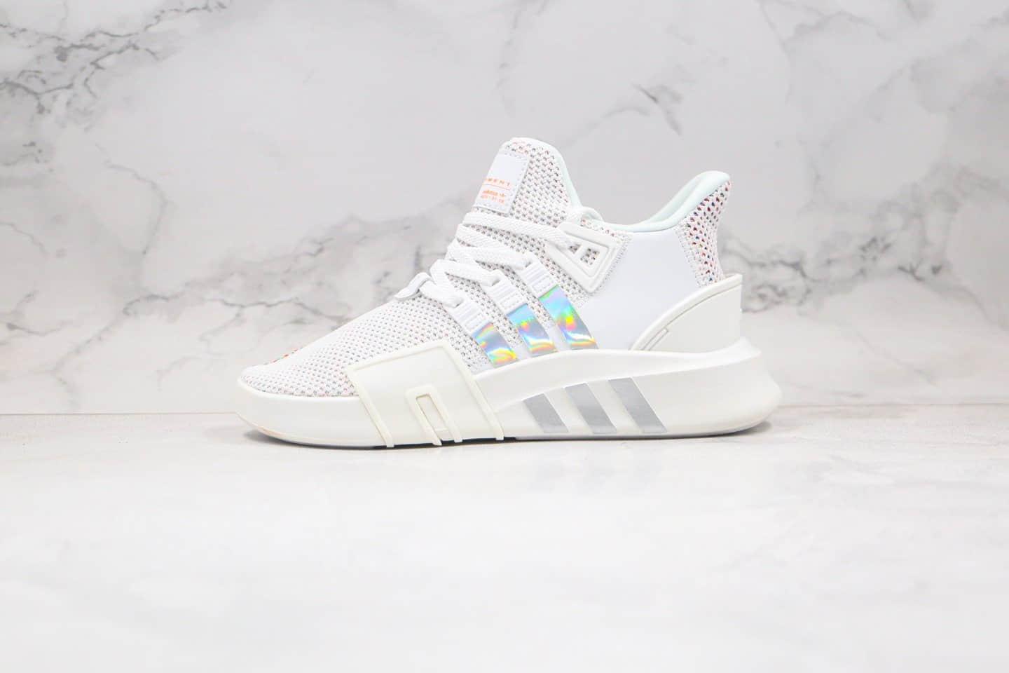 阿迪达斯Adidas EQT BASK ADV纯原版本三叶草支撑者系列EQT慢跑鞋白镭射彩虹原盒原标原档案数据开发 货号：FU6506