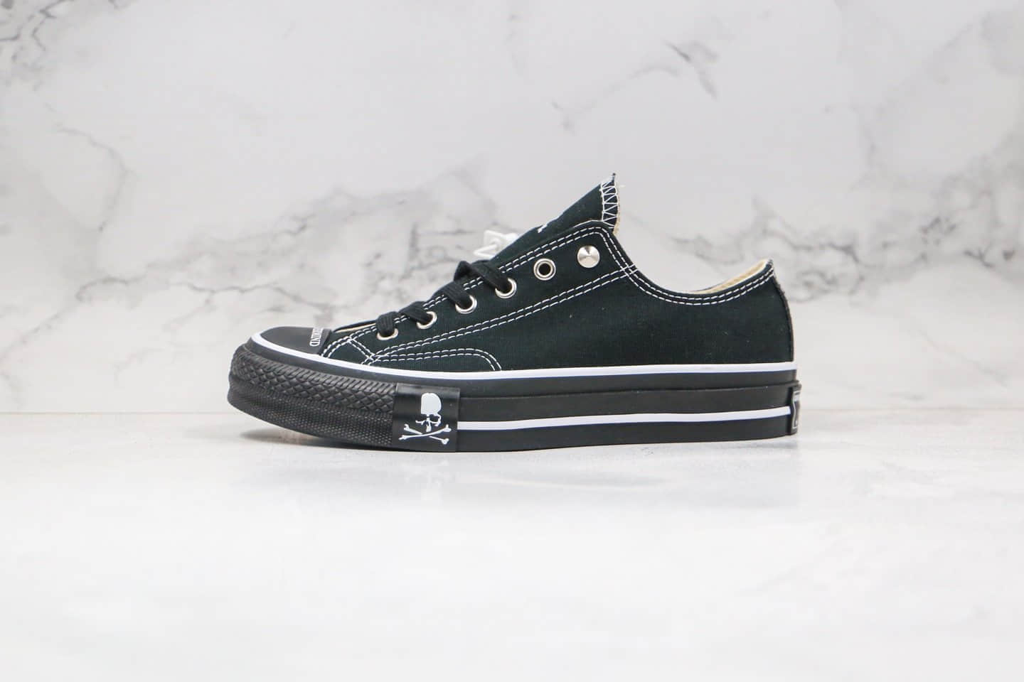 匡威Converse Addict x mastermind JAPAN日本限定ADD骷髅头MMJ联名款公司级版本低帮黑色帆布鞋原厂硫化大底 货号：169075C