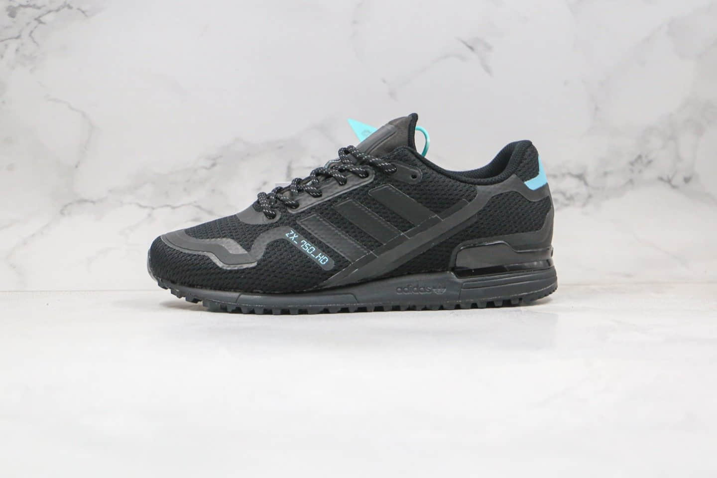 阿迪达斯adidas Originals ZX750 HD“White Volt”纯原版本复古休闲运动慢跑鞋黑蓝色原数据鞋模 货号：FV8488