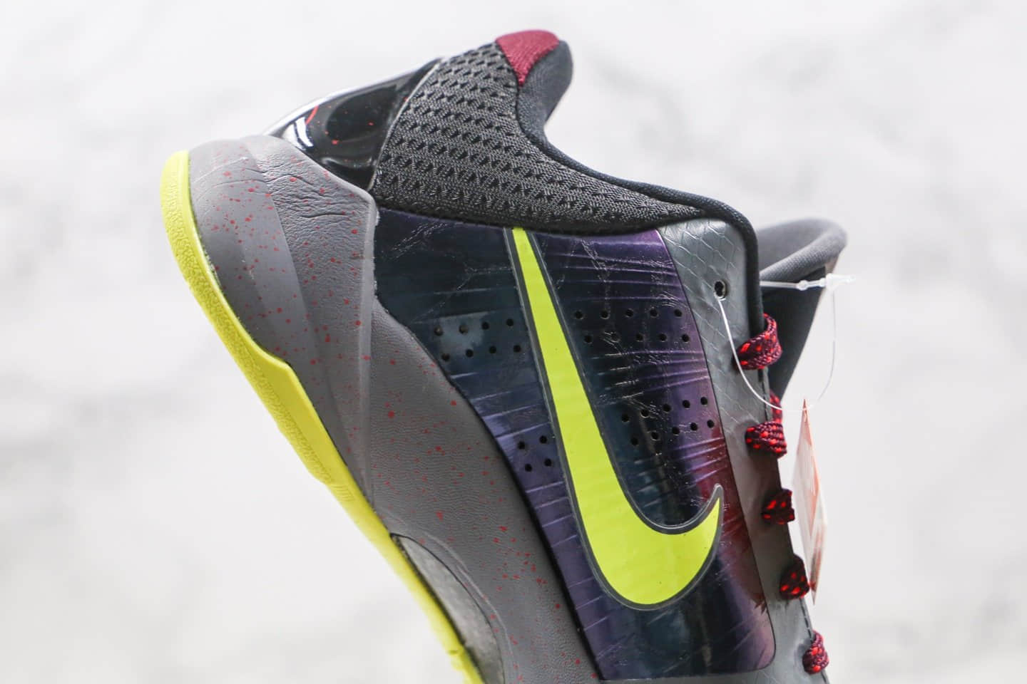 耐克Nike Zoom Kobe V Protro Aces KBV纯原版本科比5代暗黑小丑炫彩紫色篮球鞋内置真实碳板支持实战 货号：CD4991-001