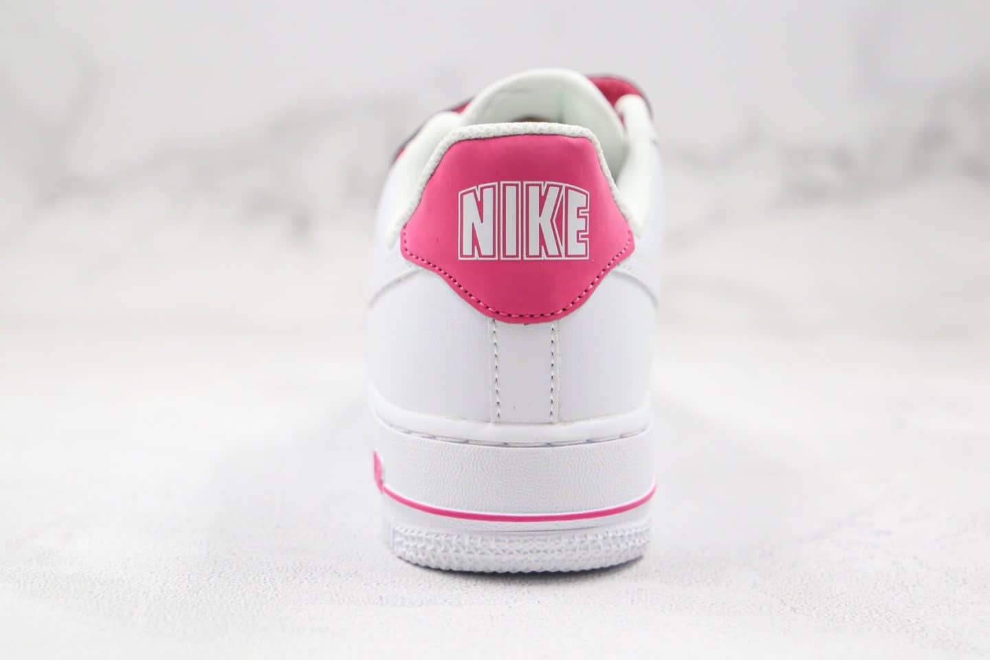 耐克Nike Air Force 1 '07纯原版本低帮空军一号魔术贴粉尾板鞋内置气垫原楦头纸板打造 货号:898866-009