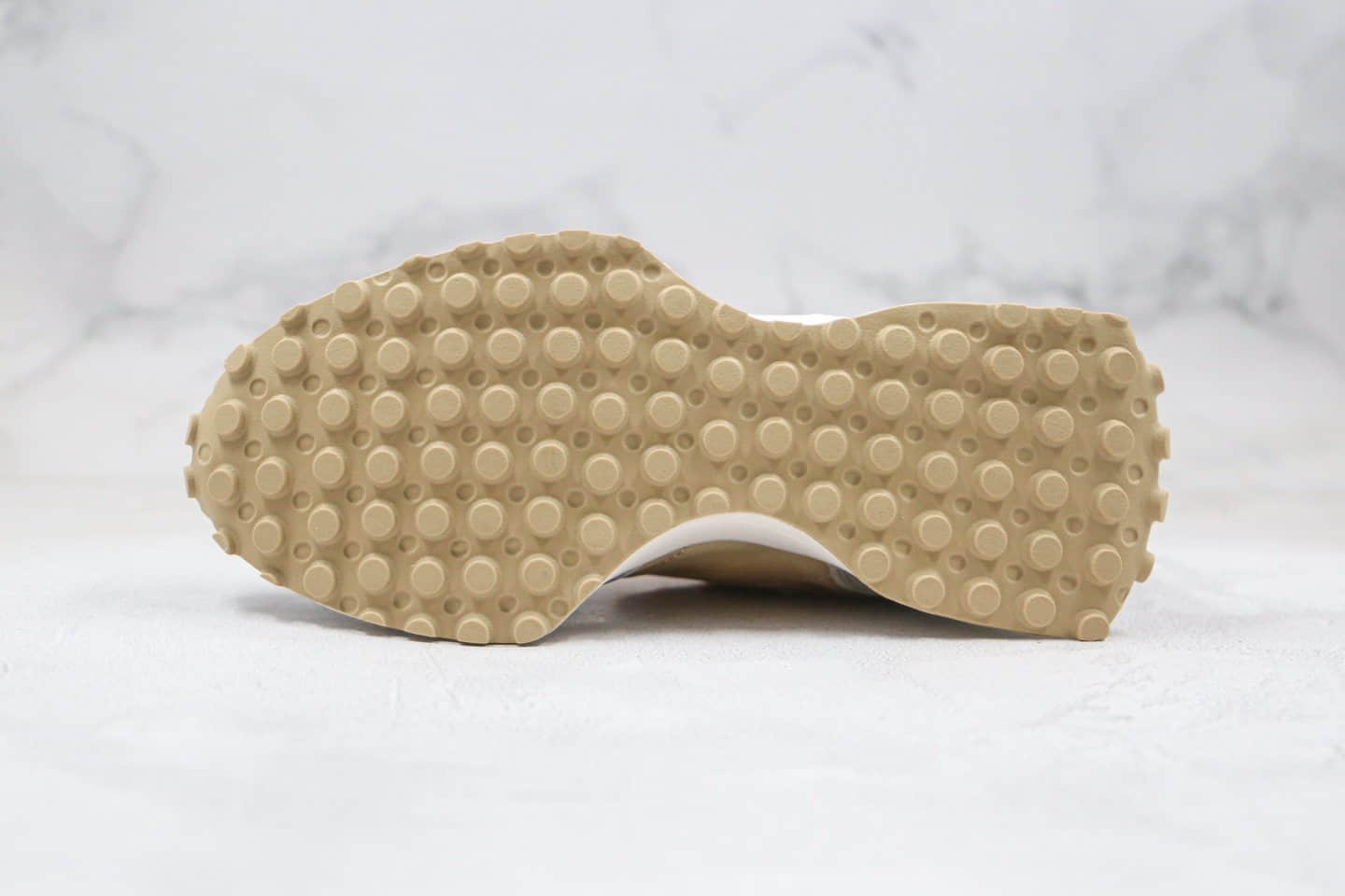 新百伦New Balance 327公司级版本复古慢跑鞋NB327灰绿色原盒原标原楦头纸板打造 货号：MS327SMS