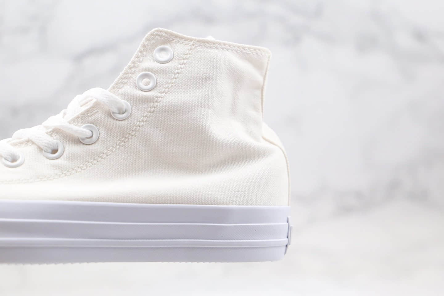 匡威Converse Chuck Taylor All Star Mono Canvas Hi公司级版本日版限定高帮帆布鞋纯白色原鞋开模 货号：1U646