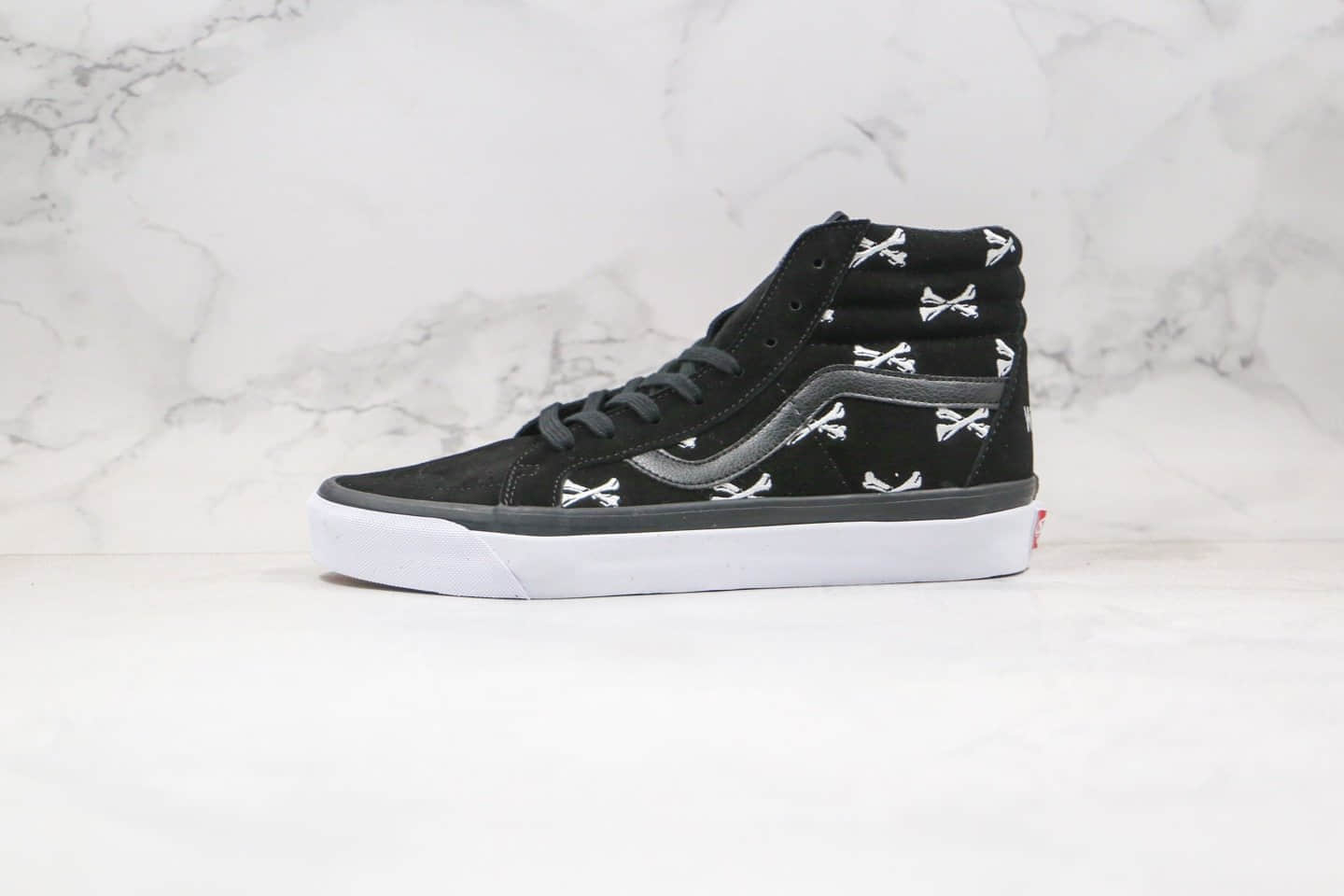 万斯WTAPS x Vans OG Sk8-Hi Lx公司级版本联名高帮麂皮板鞋黑色骨棒原厂档案数据开发 货号：VN0A4BVB20P