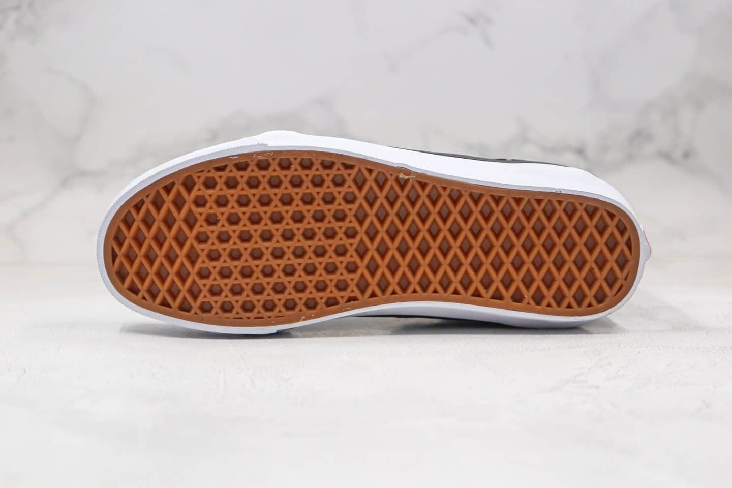 万斯WTAPS x Vans OG Sk8-Hi Lx公司级版本联名高帮麂皮板鞋黑色骨棒原厂档案数据开发 货号：VN0A4BVB20P