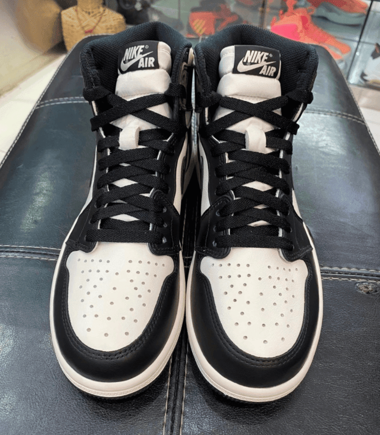 TS天价联名平替!AJ1小倒钩最新实物图释出! 货号:555088-105