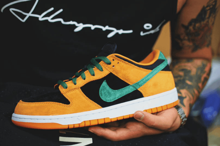 “丑小鸭”Dunk套装“Ceramic”配色释出最新实物图！复古韵味十足！ 货号：DA1469-001