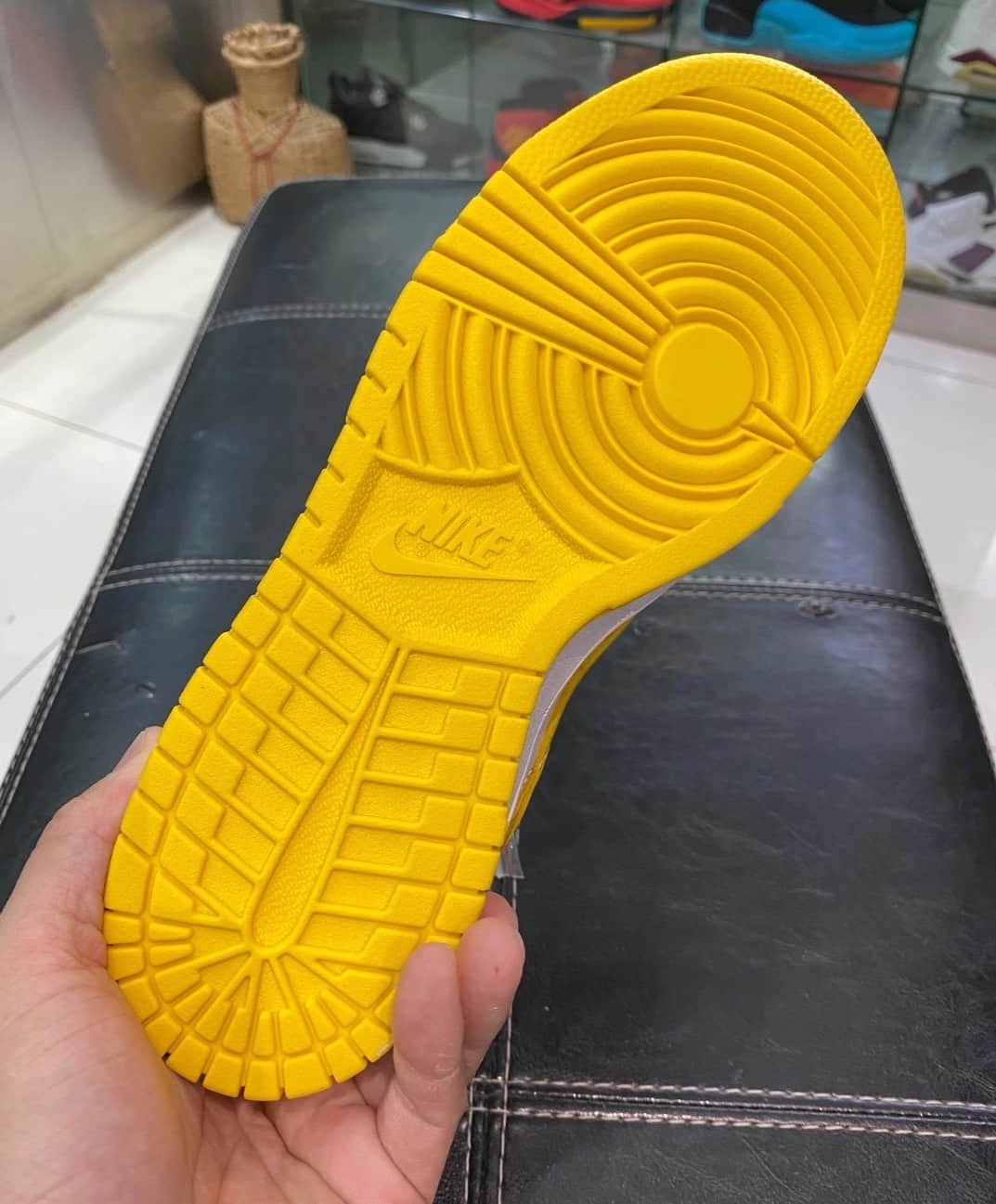 活力白黄装扮!Nike Dunk Low WMNS“ Laser Orange”实物细节图释出! 货号:CU1726-901