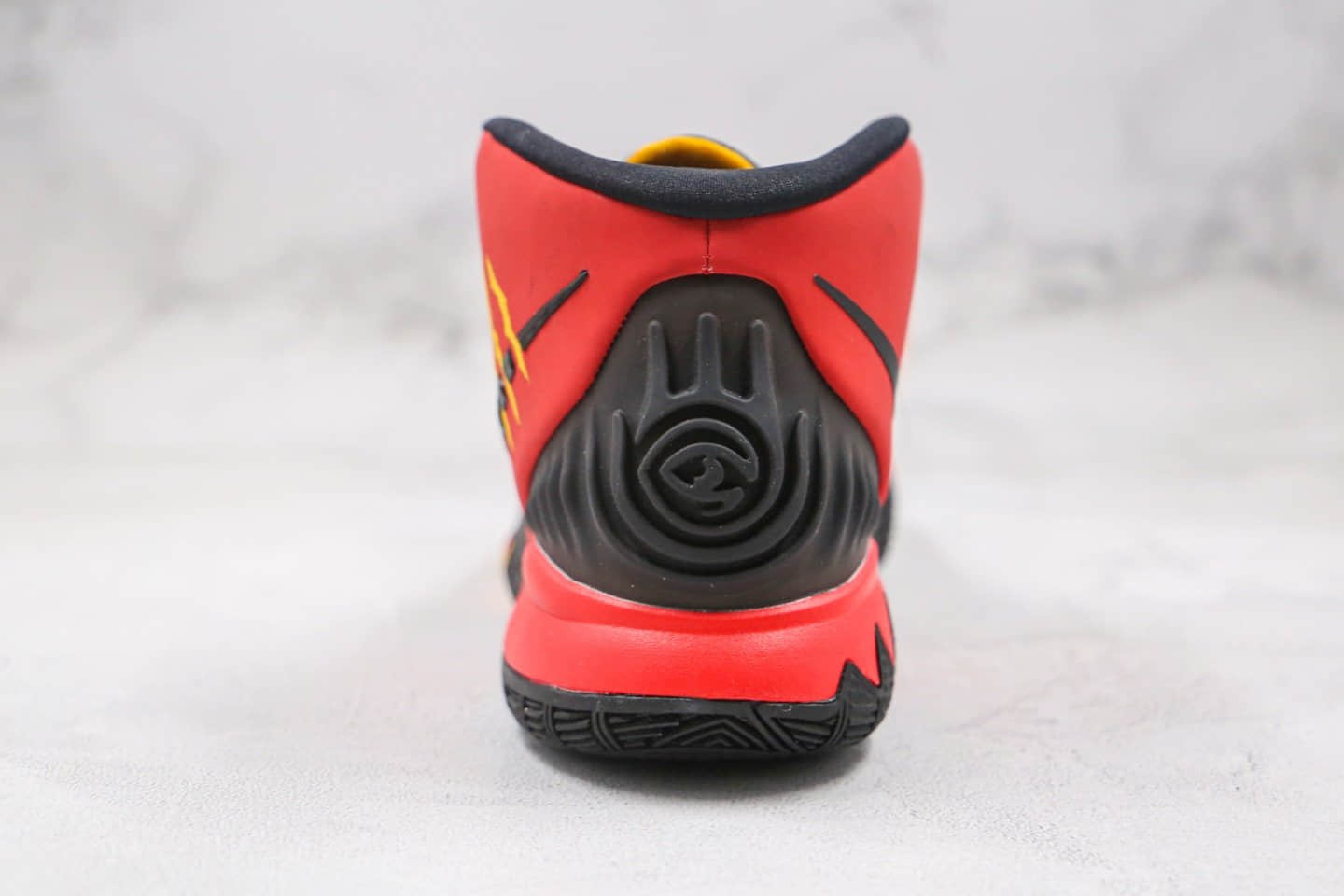 耐克Nike Kyrie 6 Bruce LeeBM纯原版本欧文6代李小龙黑红色篮球鞋内置气垫原盒原标 货号：CJ1290-600