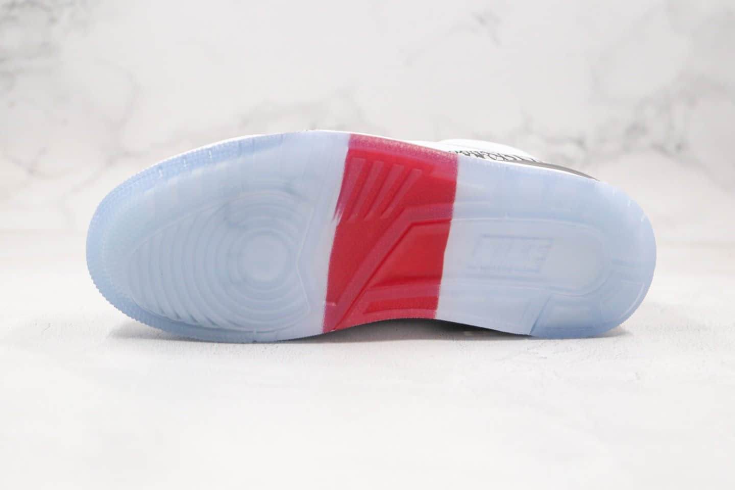 乔丹Air Jordan 3 Retro“White Cement”纯原版本AJ3白水泥爆裂纹原厂原装皮料 货号:923096-101