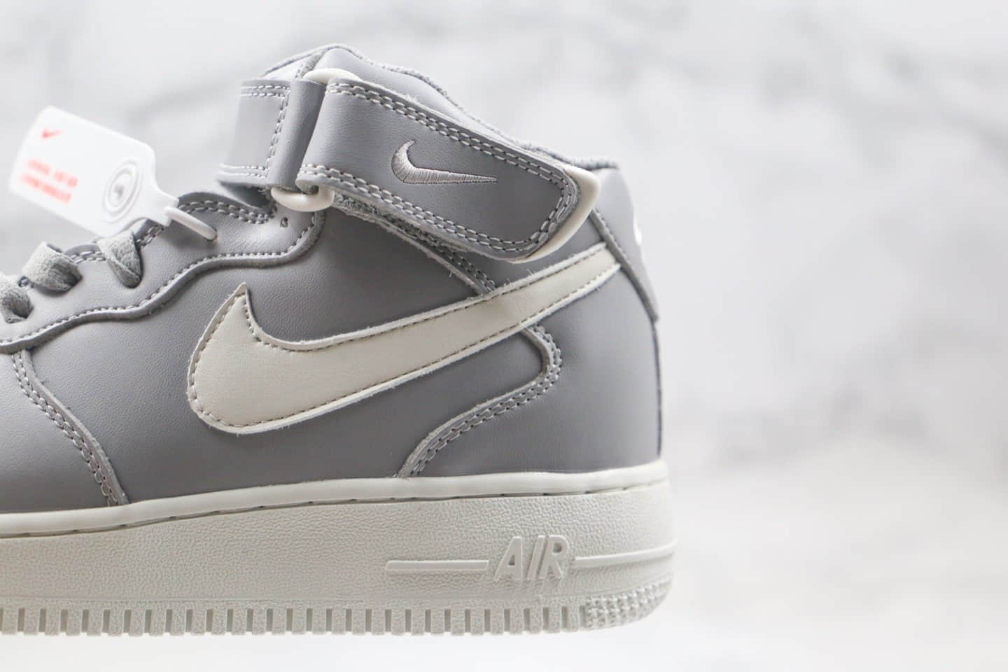 耐克Nike Air Force 1 Mid Wolf Grey纯原版本中帮空军一号灰色板鞋原档案数据开发 货号：315123-033