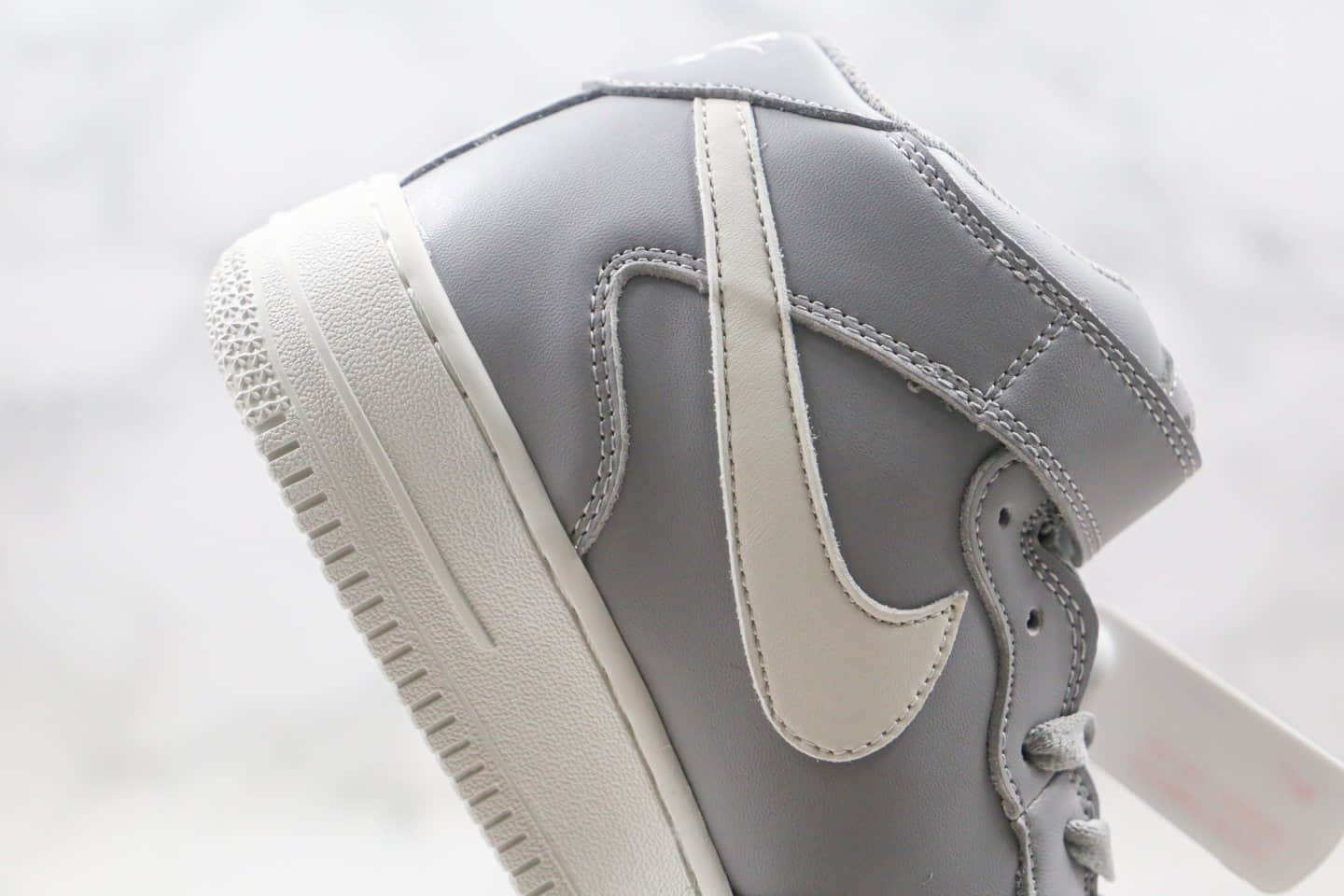 耐克Nike Air Force 1 Mid Wolf Grey纯原版本中帮空军一号灰色板鞋原档案数据开发 货号：315123-033