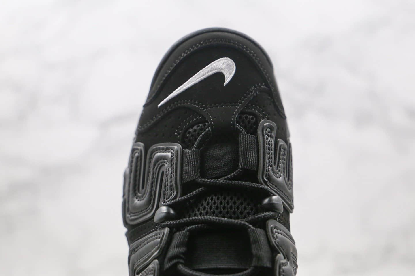 耐克Supreme x Nike Air More Uptempo纯原版本联名大Air皮蓬篮球鞋黑色原盒原标 货号：902290-001