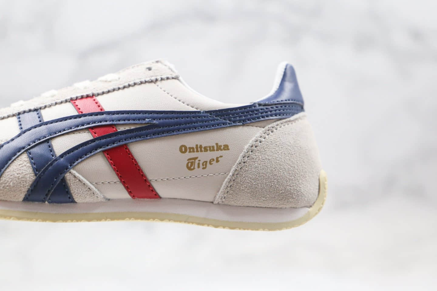 亚瑟士Asics onitsuka tiger纯原版本鬼冢虎阿甘鞋白藏蓝色慢跑鞋原盒原标 货号：TH201L-9950