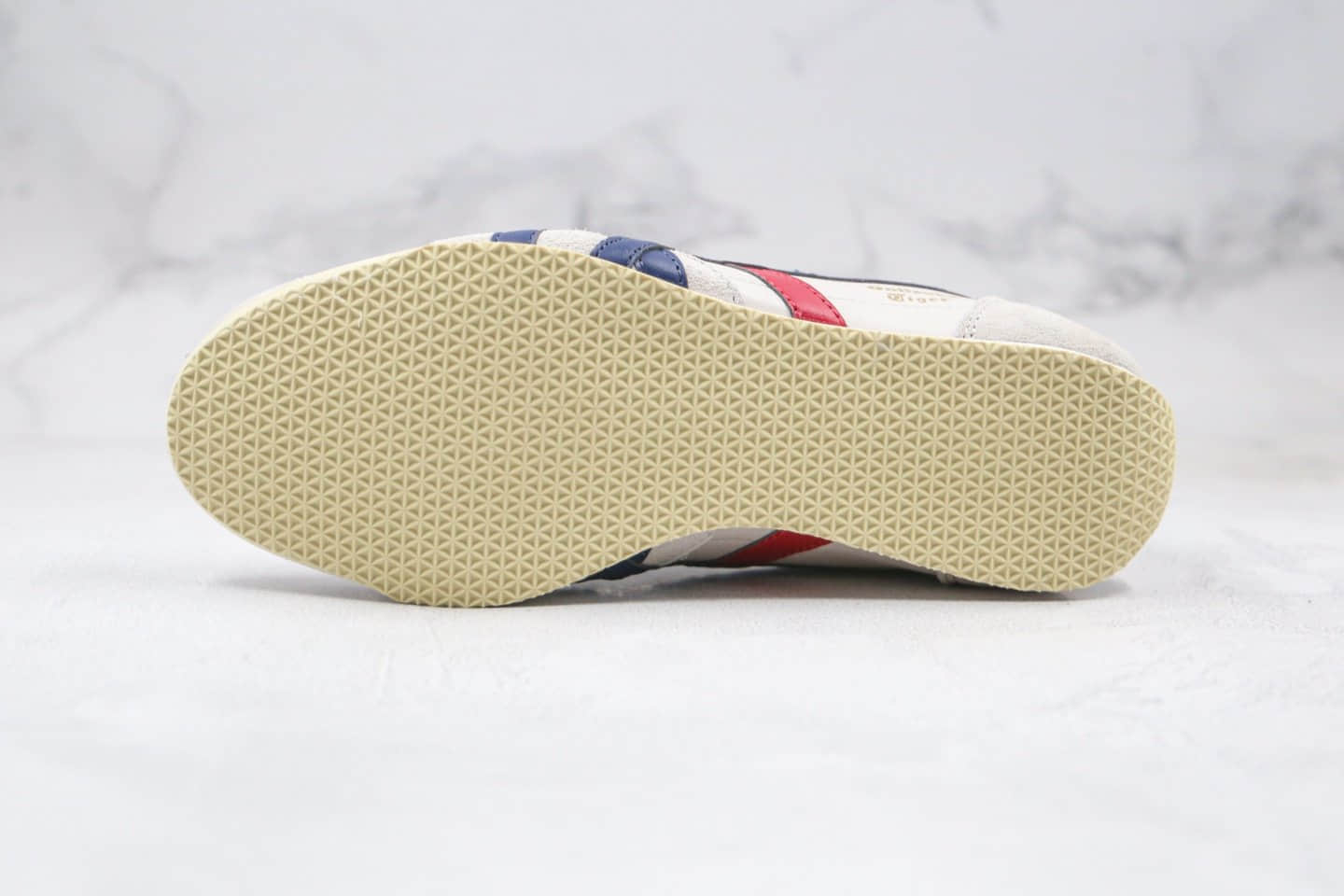 亚瑟士Asics onitsuka tiger纯原版本鬼冢虎阿甘鞋白藏蓝色慢跑鞋原盒原标 货号：TH201L-9950