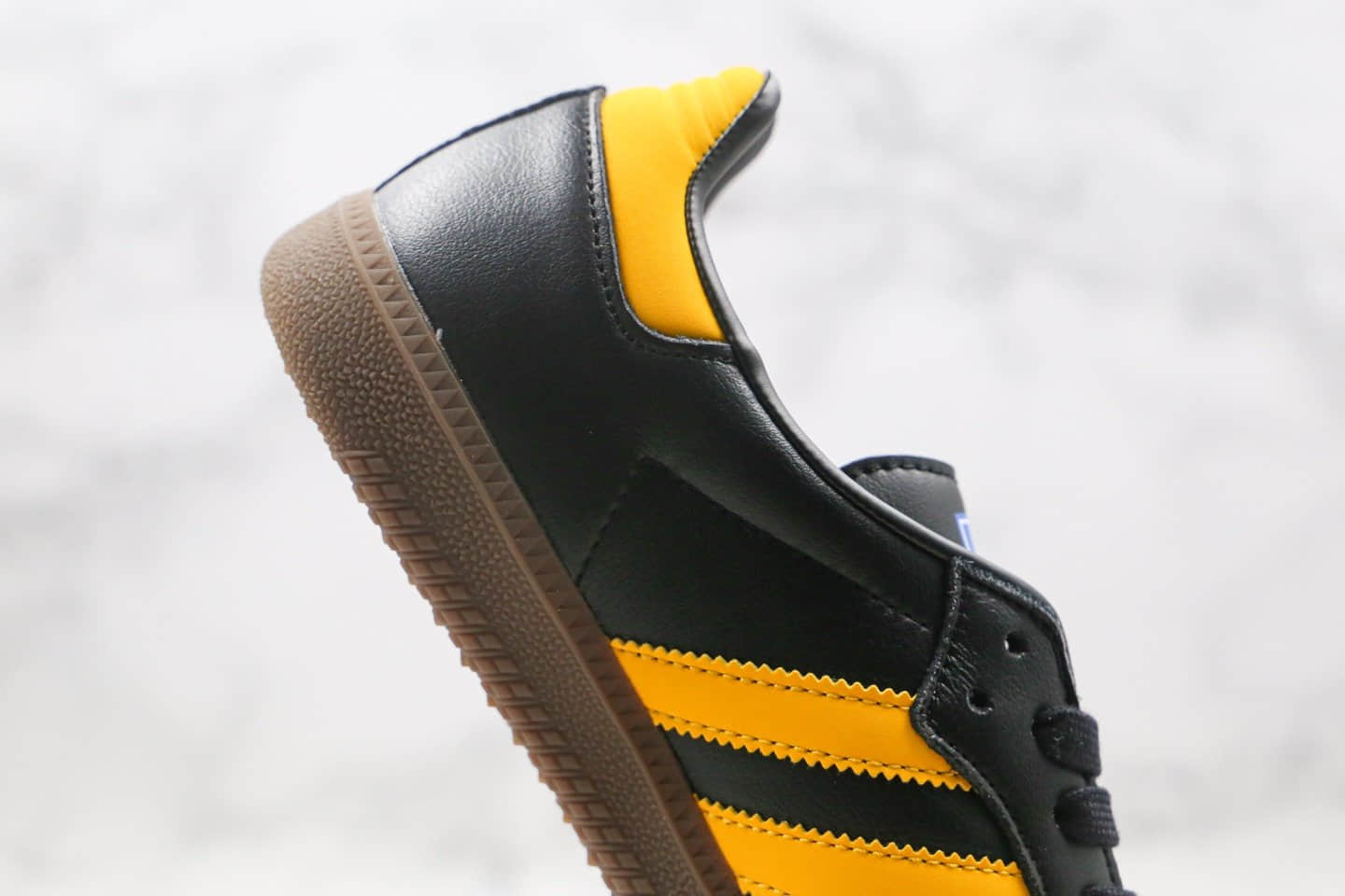 阿迪达斯Adidas Samba OG FT纯原版本桑巴系列黑黄色慢跑鞋原楦头纸板打造 货号：EG9326