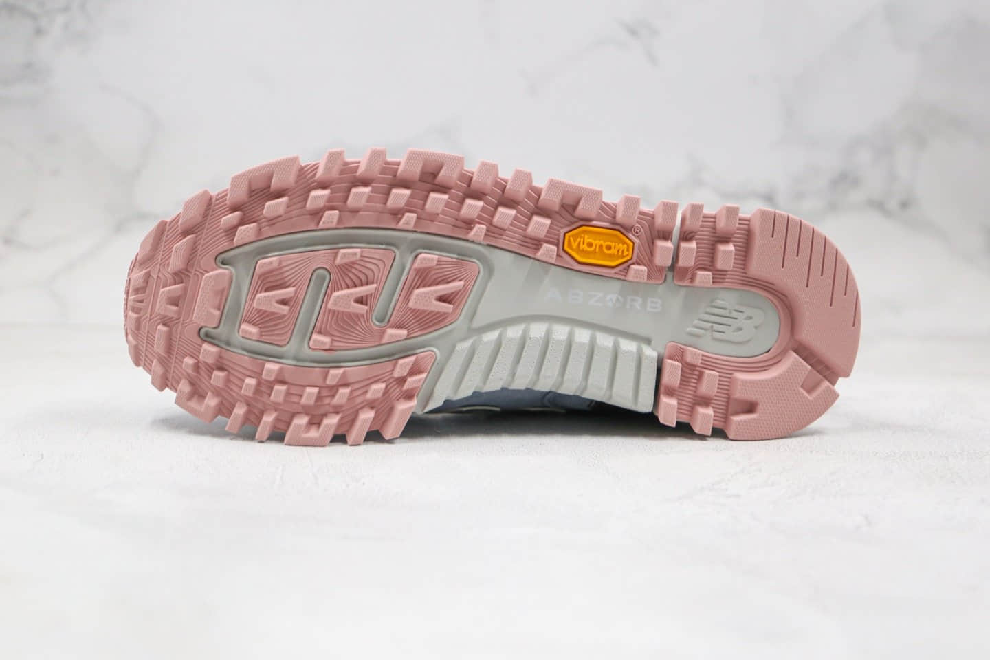 新百伦New Balance 1300纯原版本复古慢跑鞋NB1300蓝粉色原楦头纸板打造 货号：MS1300KI