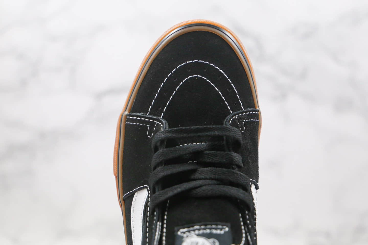 万斯Vans SK8-Mid公司级版本中帮硫化板鞋黑生胶原纸版楦型打造 货号:VN0A36ENMV58