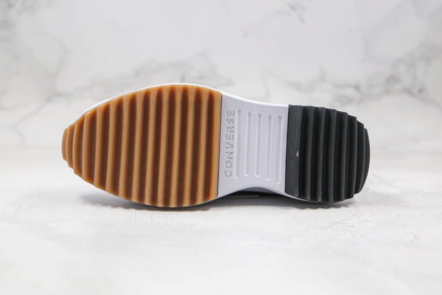 匡威J.W. Anderson x Converse chuck Run Star Hike Hi公司级版本联名高帮锯齿厚底加绒板鞋黑白色原楦开发 货号:166802C