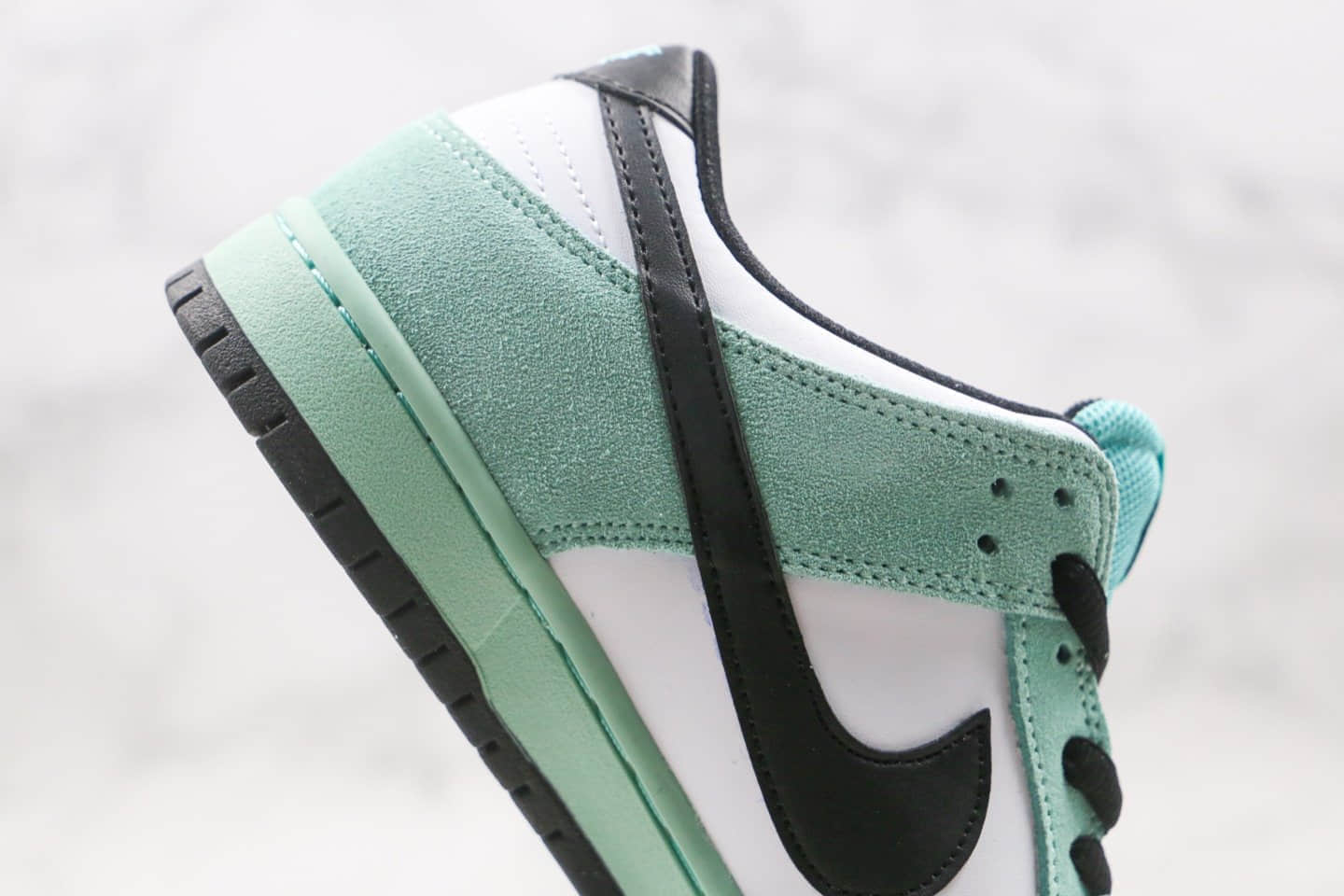 耐克Nike Dunk Low Pro“Sea Crystal”公司级版本低帮SB板鞋冰晶冰绿薄荷内置气垫 货号:819674-301