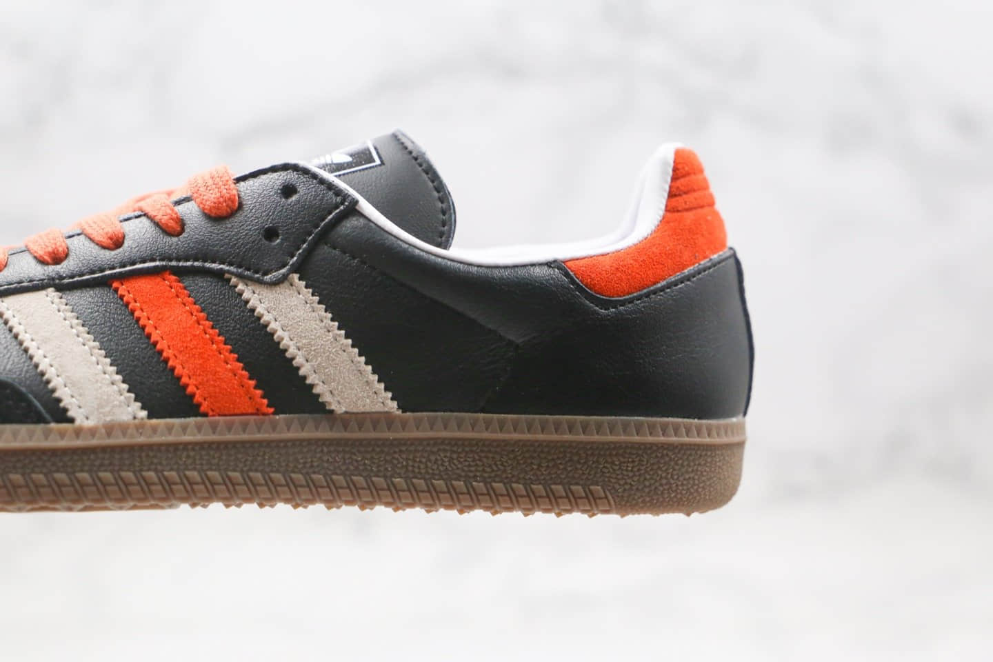 阿迪达斯Adidas Samba OG FT纯原版本桑巴训练鞋白黑绿橙色内置NFC芯片感应 货号:FW5386