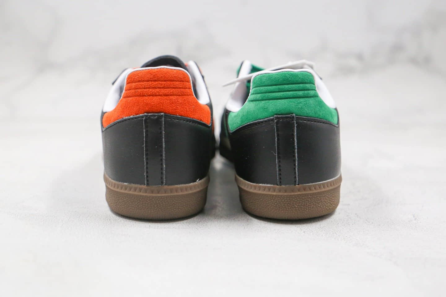 阿迪达斯Adidas Samba OG FT纯原版本桑巴训练鞋白黑绿橙色内置NFC芯片感应 货号:FW5386