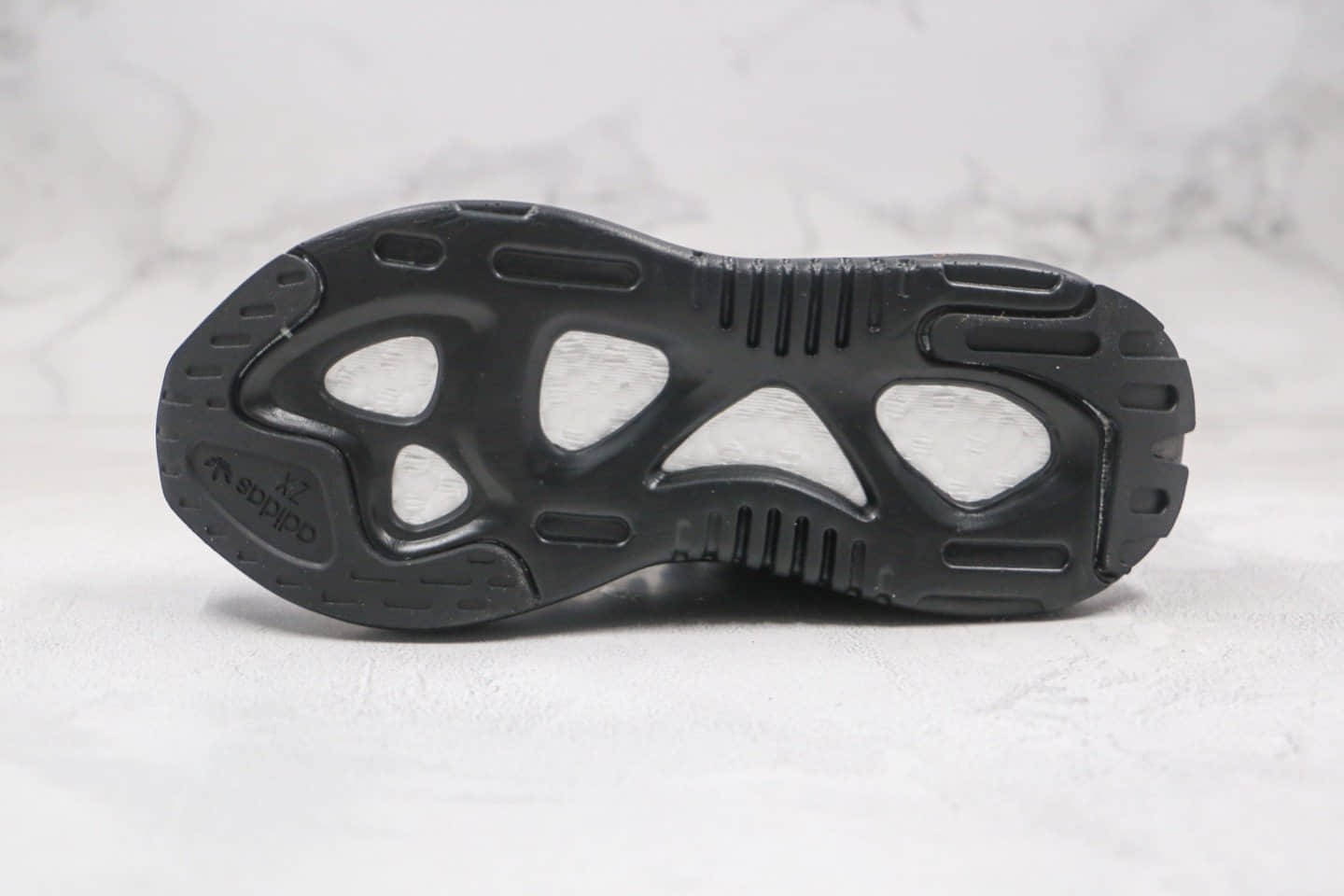 阿迪达斯Adidas Originals 2020 Day Jogger Boost纯原版本皮面夜行者二代迷彩黑橙色爆米花跑鞋原楦头纸板打造 货号：GZ8913